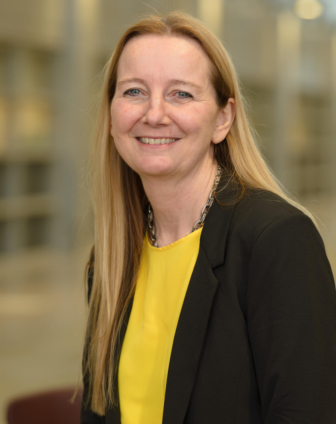 Kathy McCoy, the scientific director of the International Microbiome Centre at the University of Calgary, received a CIHR grant to set up a Pan-Canadian Microbiome Research Core to support microbiome research in Canada. 