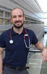Cvetan Trpkov won the CCTN-CHRS research competition at the 2019 Canadian Cardiovascular Congress. 