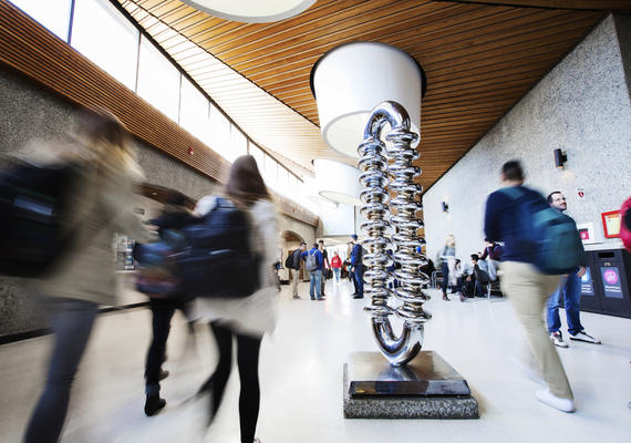 Zipper sculpture