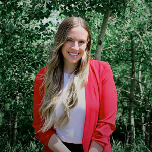 Headshot - Allison Brown, University of Calgary