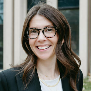 headshot of erica rayment