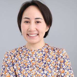 short hair chinese woman 