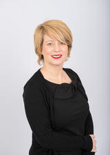 Dr. Suzanne Curtain