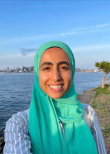 Headshot of Menna Elzairy